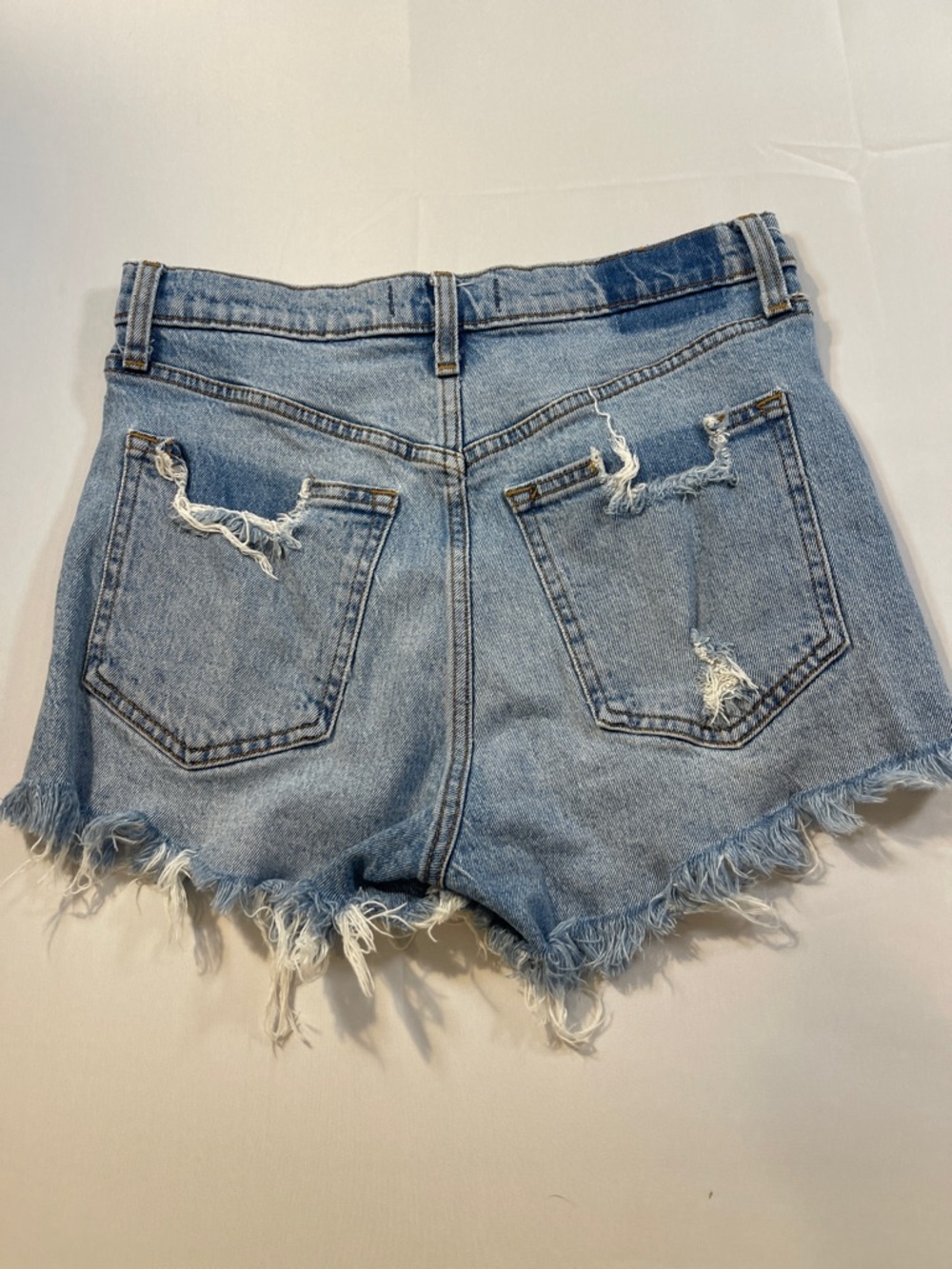 Abercrombie & Fitch High Rise Mom Short Size 28/US6 - Picture 3 of 7
